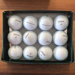 Titleist used one dozen pro v 1 mix golf balls